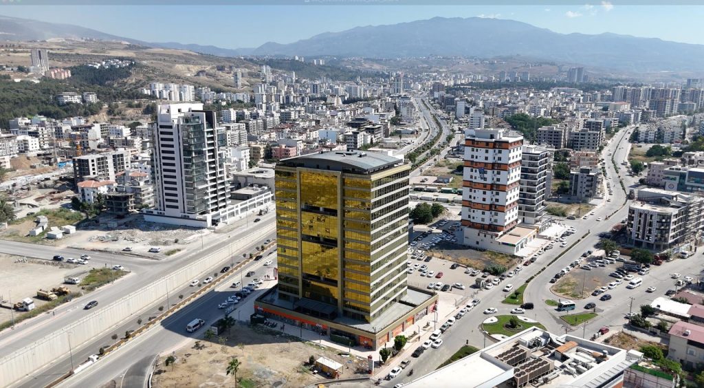 CRT Holding Atay İş Merkezinde!